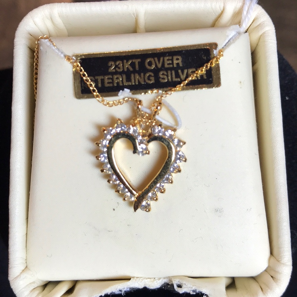 Heart Necklace - Picture 1 of 3